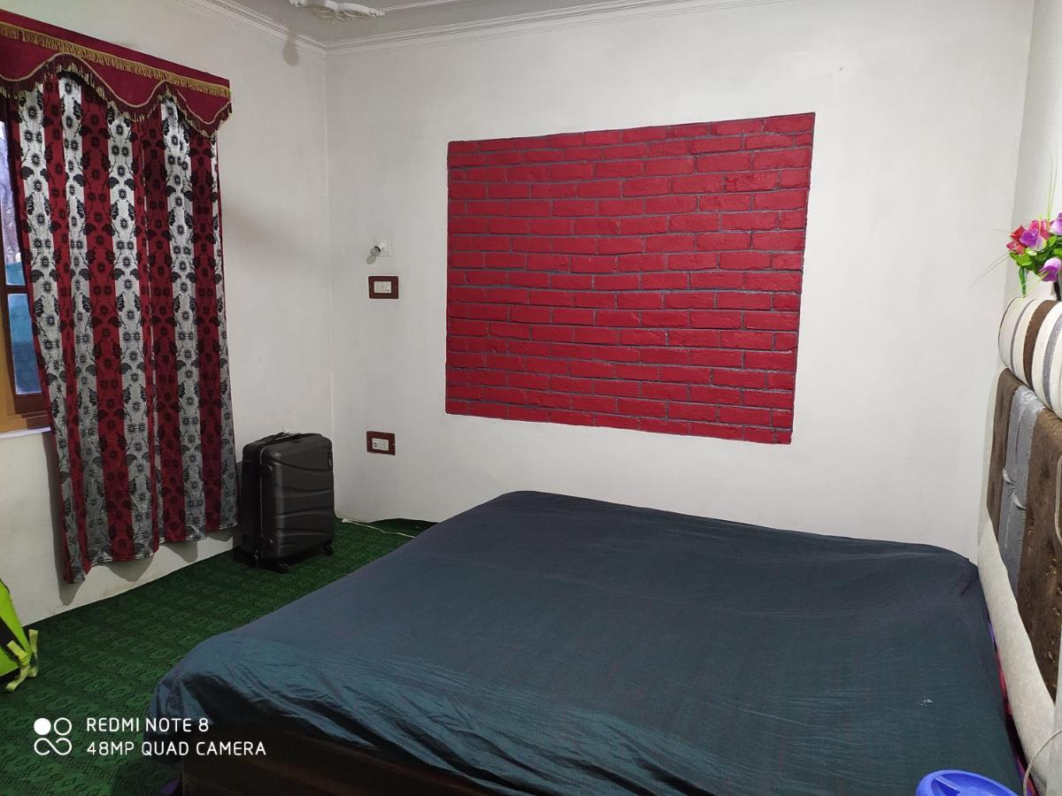 Hotel New Heaven Canal Srinagar  Bagian luar foto