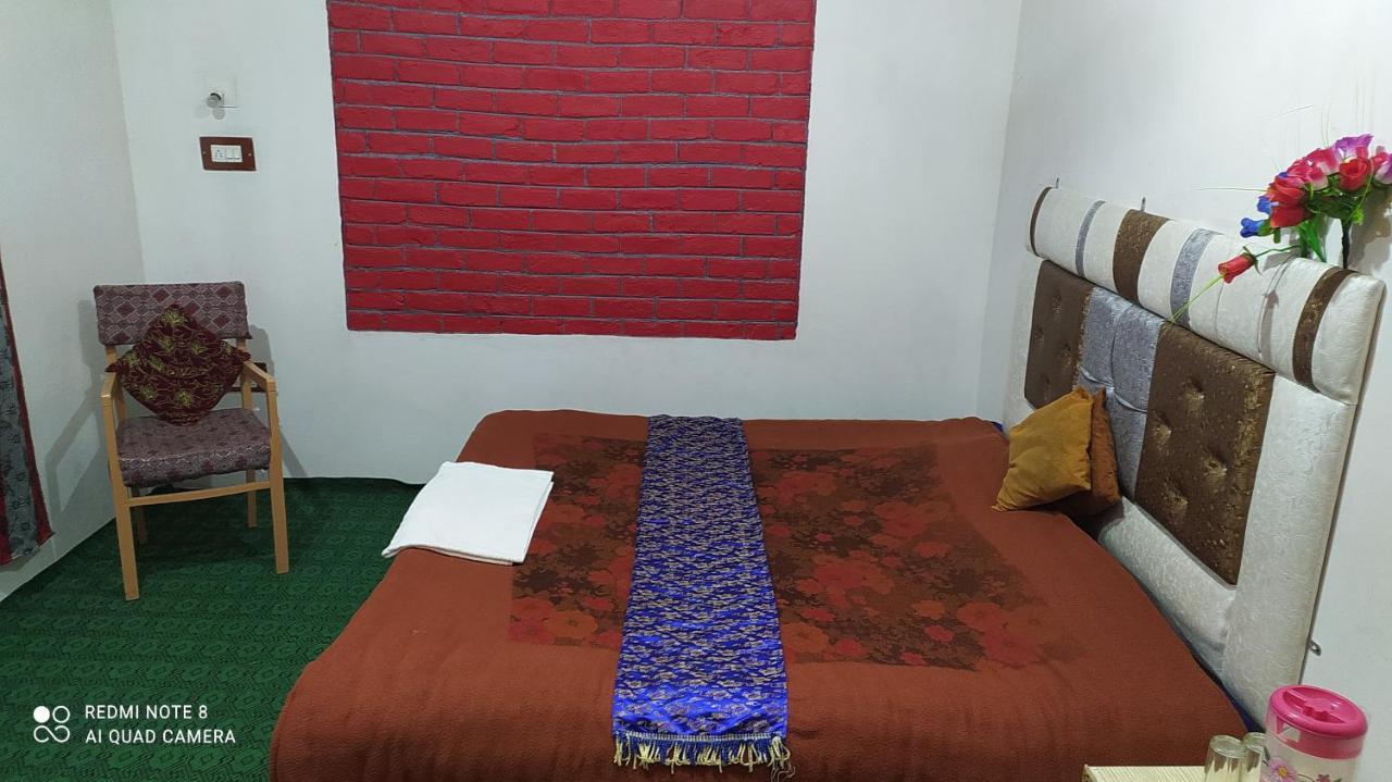 Hotel New Heaven Canal Srinagar  Bagian luar foto