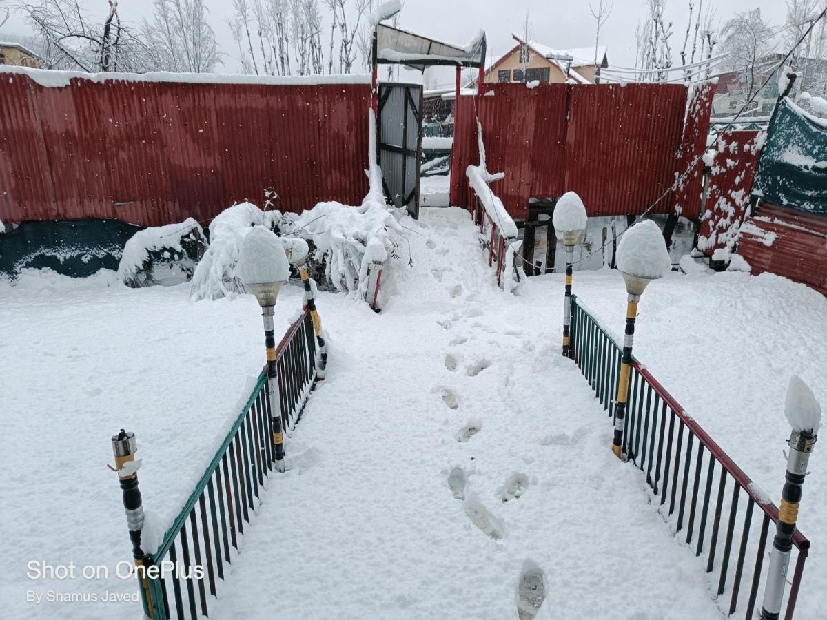 Hotel New Heaven Canal Srinagar  Bagian luar foto